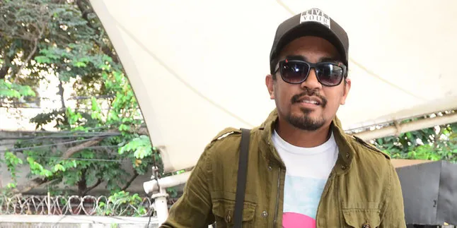 Bulan Ramadan, Glenn Fredly Ikut Bangunkan Orang Sahur Bulan Ramadan, Glenn Fredly Ikut Bangunkan Orang Sahur