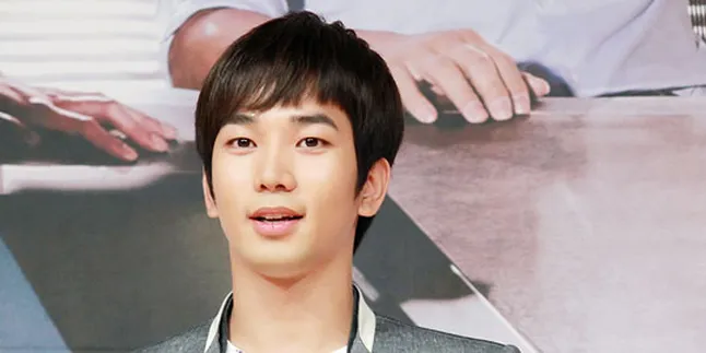 Bulu Dada G.O MBLAQ Seperti Milik Brad Pitt?