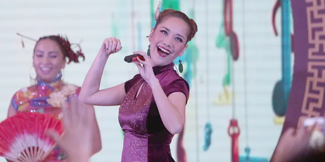 Bunga Citra Lestari Sedang Jungkir Balik, Ada Apa Ya?