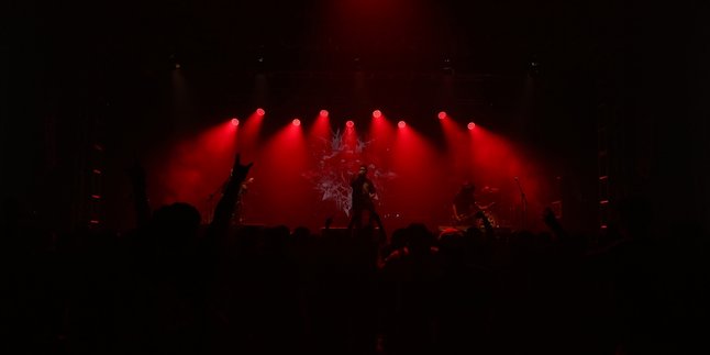 BurgerKill Peringati Satu Tahun Meninggalnya Ebenz Di Panggung DistorsiKERAS MAGNUMENTARY X Beyond The Screan Jakarta