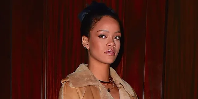 Butuh Waktu Lama, Akhirnya 'ANTI' Rihanna Sudah Rampung