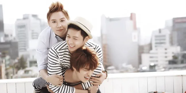 C-Jes Bantah Rumor JYJ Berangkat Wamil Tahun Ini