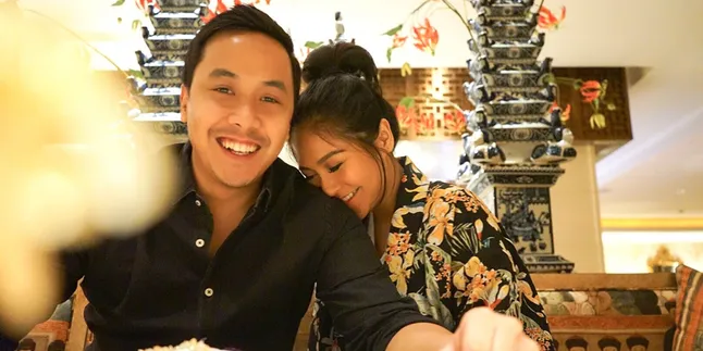 Caca Tengker Ungkap Pengorbanan Sang Suami, Dari Urus Anak - Begadang Tiap Malam Caca Tengker Ungkap Pengorbanan Sang Suami, Dari Urus Anak - Begadang Tiap Malam