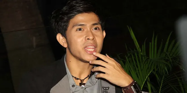 Cakra Khan Ingin Berangkatkan Orang Tua ke Mekkah