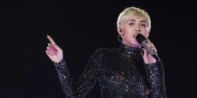 Calon Kakak Ipar Miley Cyrus Ternyata Cantik Banget, Yuk Kenalan!