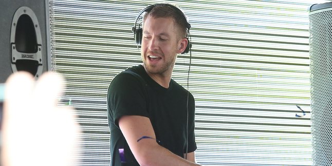 Calvin Harris Tanggapi Dingin Soal Kisruh Rita Ora di TCA