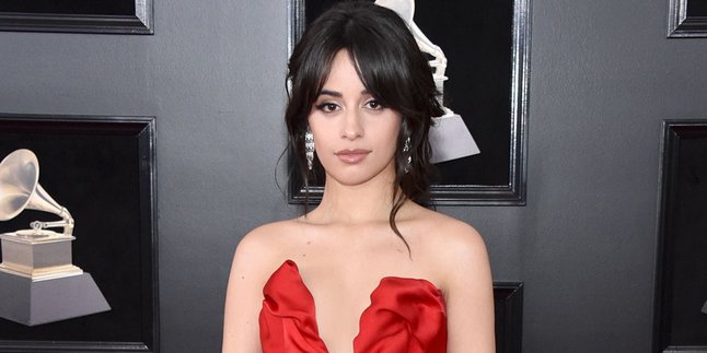 Camila Cabello Sebut Tour Bareng Taylor Swift & Charli XCX Seperti Pesta Remaja Cewek