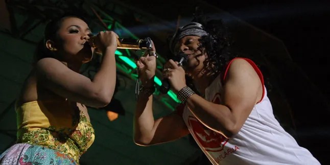 Candil: Saya Bukan Heavy Metal Tapi Cute Metal