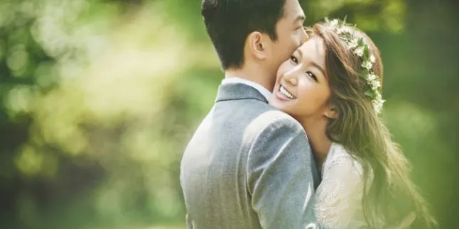 Cantik & Elegan Banget! Yuk Intip Foto Prewed Aktris Kim Bin Woo