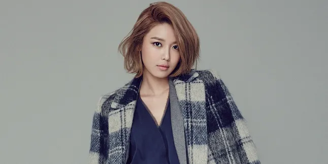 Cantik Banget, Sooyoung SNSD Pamerkan 3 Dress Mewah di '2015 KDA' Cantik Banget, Sooyoung SNSD Pamerkan 3 Dress Mewah di '2015 KDA'