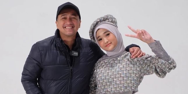 Beautiful and Achieving, 11 Portraits of Aisha, Irfan Hakim's Daughter - An Athlete and Musician