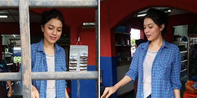 Cantik, Gadis Penjual Sayuran Pedas Ini Jadi Primadona Internet