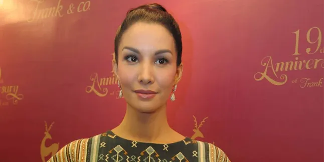 Nadya Hutagalung Tak Mau Makan Daging, Kenapa?