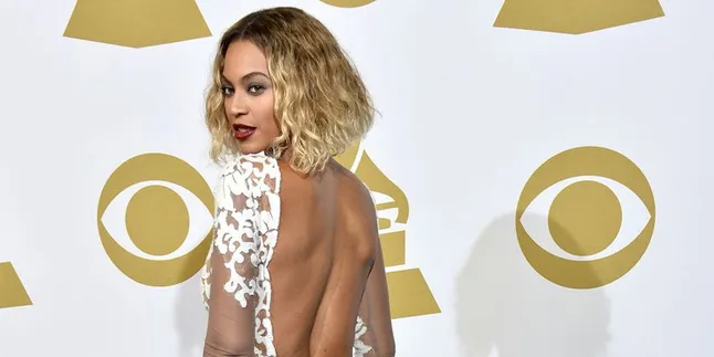 Cantik Sih, Tapi Kok Beyonce 'Mencuri' Rambut Orang Lain? Cantik Sih, Tapi Kok Beyonce 'Mencuri' Rambut Orang Lain?