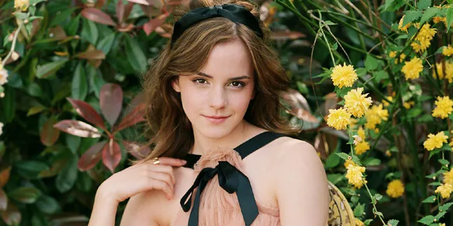 Cantiknya Emma Watson Saat Tampil Tanpa Make-Up Cantiknya Emma Watson Saat Tampil Tanpa Make-Up