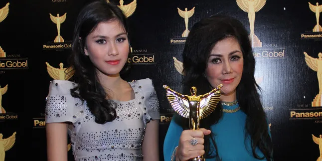 Cantiknya Ibunda Raffi Ahmad Hadiri Panasonic Gobel Award