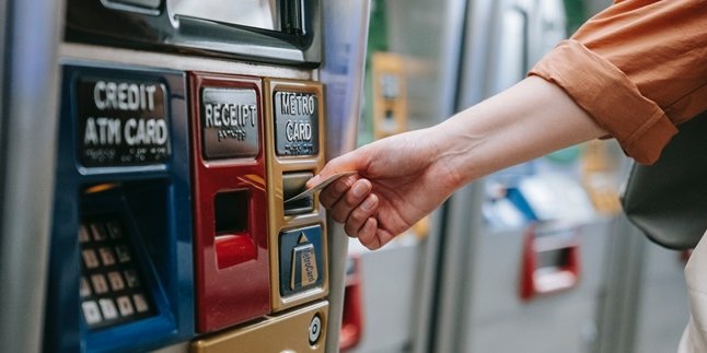 Cara Ambil Uang di ATM BCA Tanpa Kartu dengan Mudah, Simak Langkah-Langkahnya