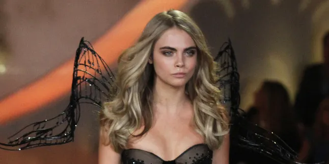 Cara Delevingne Sebelum dan Sesudah Photoshop, Seksi Mana?