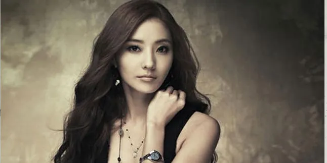 Cara Han Chae Young Kembalikan Tubuh Seksinya Setelah Melahirkan