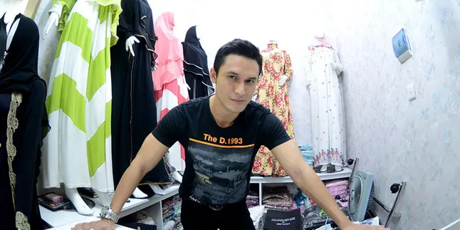Cara Indra Bruggman Tetap Bugar di Bulan Ramadan