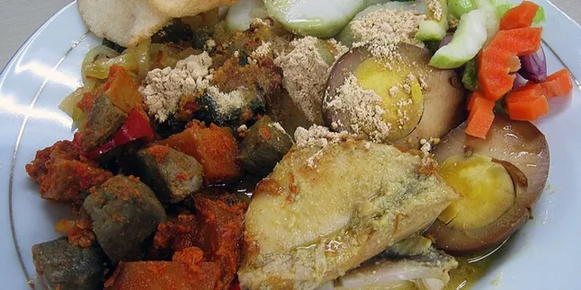 Cara Membuat Lontong Cap Go Meh, Lezat dan Mudah Dibuat Sendiri