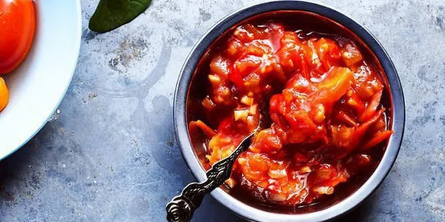 Cara Membuat Sambal Terasi Manis Agar Kombinasi Pedas dan Gurihnya Seimbang