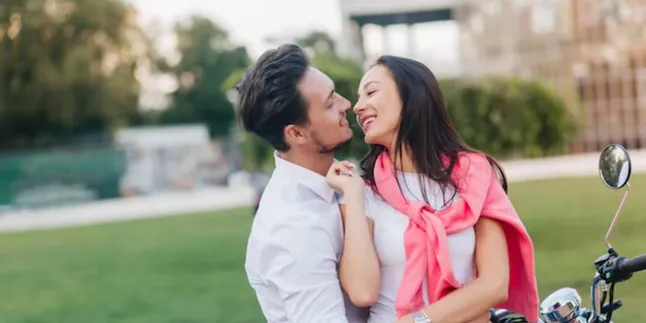 Cara Mengetahui Pria yang Benar Peduli, Tanda yang Ditunjukkan Menunjukkan Kesungguhan