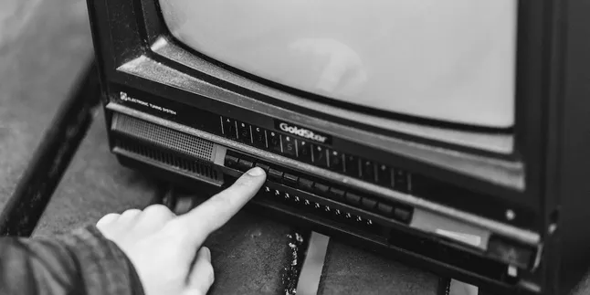 Cara Mengetahui TV Digital atau Masih Analog dengan Mudah, Lengkap dengan Panduan Mengubahnya