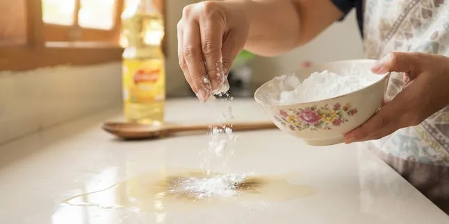 How to Use Cornstarch to Clean Oily Stains, Effectively Remove Stubborn Stains