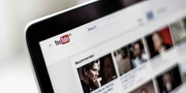 Cara Minimize YouTube di HP Agar Tetap Memutar di Latar Belakang Cara Minimize YouTube di HP Agar Tetap Memutar di Latar Belakang