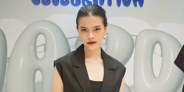 Cara Queen Jasmine Representasikan Nilai Budaya Nusantara dalam Busana Cara Queen Jasmine Representasikan Nilai Budaya Nusantara dalam Busana