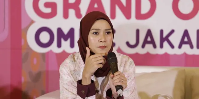 Cara Zaskia Adya Mecca Atasi Trauma Putrinya Periksa Gigi