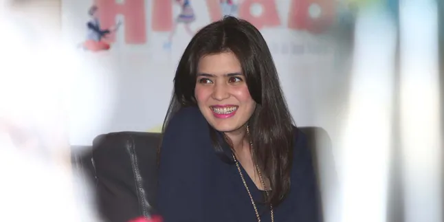 Carissa Putri: Saya Belum Mau Menjilbabi Tubuh Saya Carissa Putri: Saya Belum Mau Menjilbabi Tubuh Saya