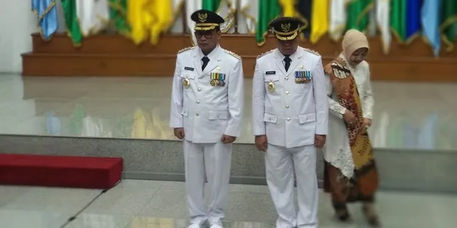 Catatkan Rekor, Bupati Tulungagung Dilantik & Langsung Copot Jabatan 3 Menit Kemudian