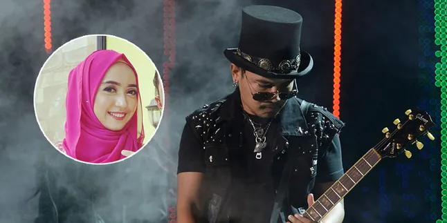 Cella Kotak Tunangan Dengan Seorang Dokter Gigi Cantik Cella Kotak Tunangan Dengan Seorang Dokter Gigi Cantik