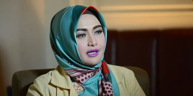 Cerai Karena PIlihan, Edies Adelia Sebut Masalah Itu Wajar Cerai Karena PIlihan, Edies Adelia Sebut Masalah Itu Wajar