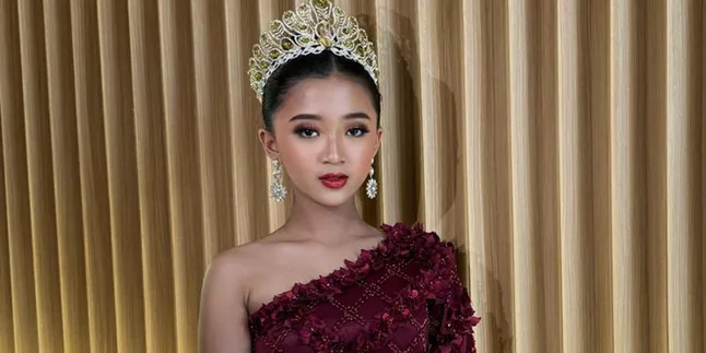 Cerita Alya Jaeneva Jadi Pemenang Miss Teen Grand Runway Indonesia 2024, Sebut Perjuangannya yang Tidak Mudah Cerita Alya Jaeneva Jadi Pemenang Miss Teen Grand Runway Indonesia 2024, Sebut Perjuangannya yang Tidak Mudah