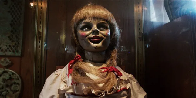 Cerita Boneka Setan Annabelle Akan Menghantui Bioskop Cerita Boneka Setan Annabelle Akan Menghantui Bioskop