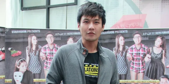Cerita Fendy Chou Main Film Bareng Nia Daniati dan Cok Simbara