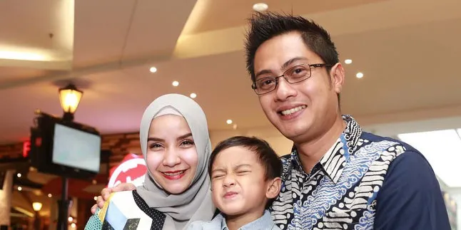 Cerita Lucu Ferry Ardiansyah & Istri Jawab Pertanyaan Kritis Anak