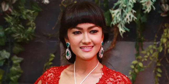 Cerita Mistis Julia Perez Jalani Pemotretan Ala Nyi Roro Kidul
