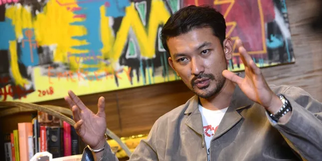 Cerita Rio Dewanto Gantikan Peran Atiqah Hasiholan