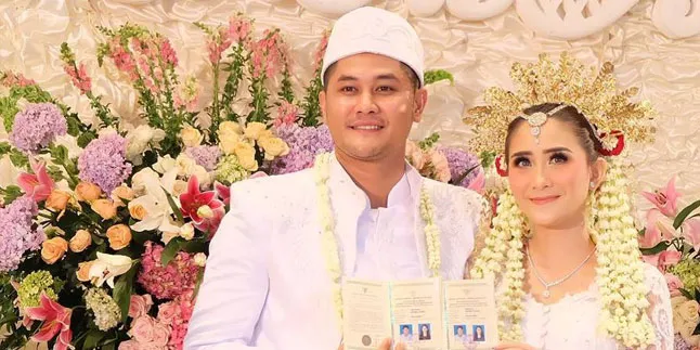 Cerita Ryana Dea & Puadin Redi Bulan Madu Ke Bali Cerita Ryana Dea & Puadin Redi Bulan Madu Ke Bali