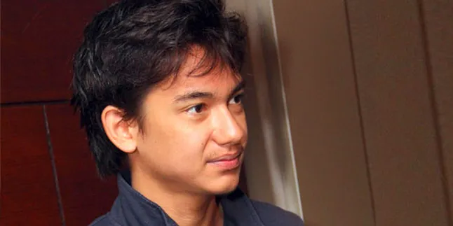Cewek Tipe Adipati Dolken Tak Jauh Dari Maudy Ayunda