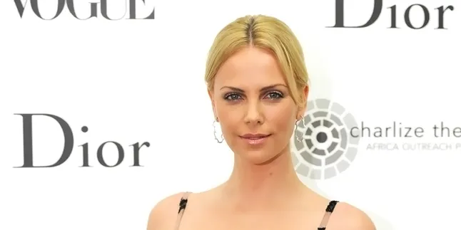 Charlize Theron Menjadi Lakon di 'THE LAST SPACE' Charlize Theron Menjadi Lakon di 'THE LAST SPACE'
