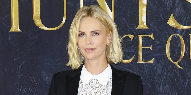 Charlize Theron Resmi Jadi Tokoh Antagonis di FAST AND FURIOUS 8 Charlize Theron Resmi Jadi Tokoh Antagonis di FAST AND FURIOUS 8