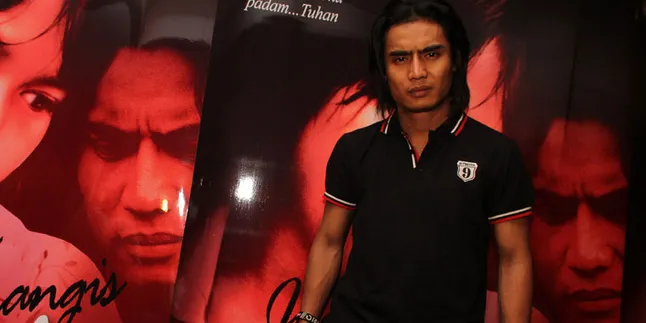 Charly Van Houten Nangis Dengar Lagu 'Jangan Menangis Sinar'