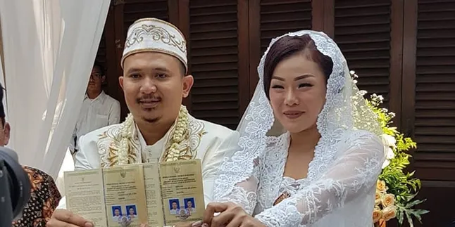 Chef Aiko Resmi Menikah Dengan Pria Bernama Saugi Balfas Chef Aiko Resmi Menikah Dengan Pria Bernama Saugi Balfas