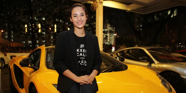 Chelsea Islan Deg-Degan Coba Mobil 6 Miliar Rupiah