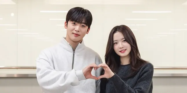 Chemistry Kuat Kim Yohan dan Hwang Bo Reum Byeol Saat Pembacaan Naskah Drama Kampus Baru, Auto Bikin Baper Chemistry Kuat Kim Yohan dan Hwang Bo Reum Byeol Saat Pembacaan Naskah Drama Kampus Baru, Auto Bikin Baper
